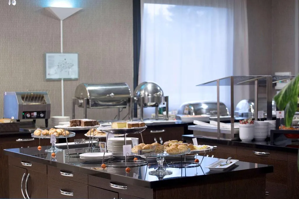 Restaurant, Dolce by Wyndham Milan Malpensa, Milan