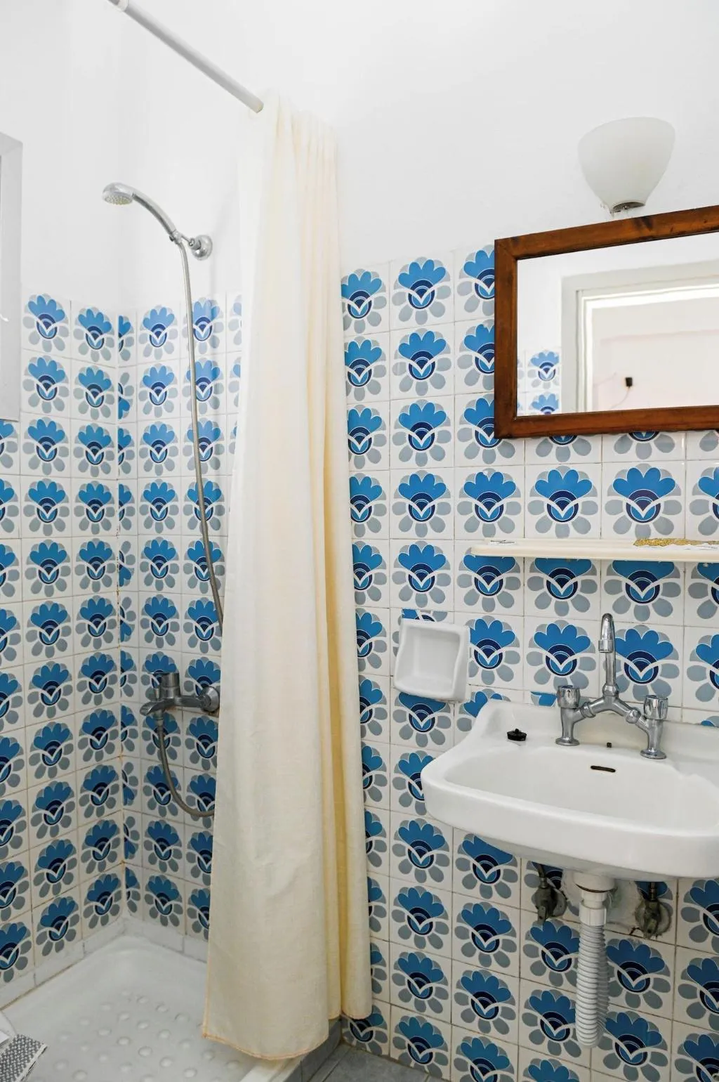 Room, Narkissos Hotel, Santorini