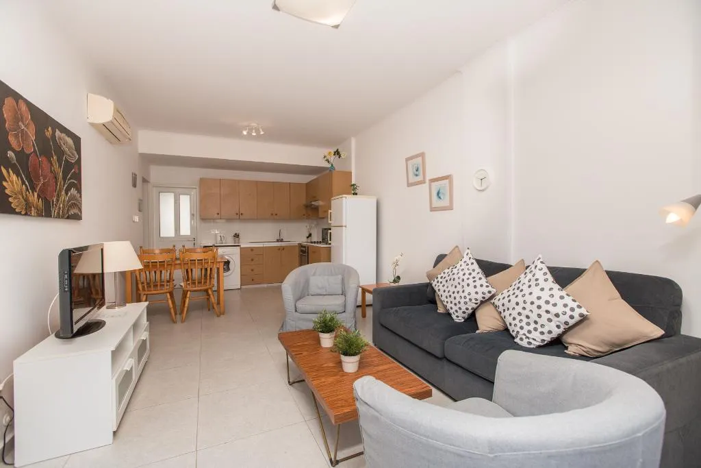 BUNGALOW ONE BEDROOM Room, Flouressia Gardens, Cyprus