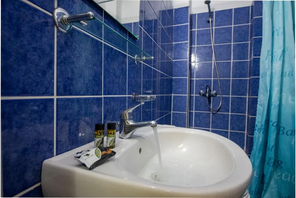 QUADRUPLE WITH BALCONY Room, Lucia Hotel Paralia, Thessaloniki