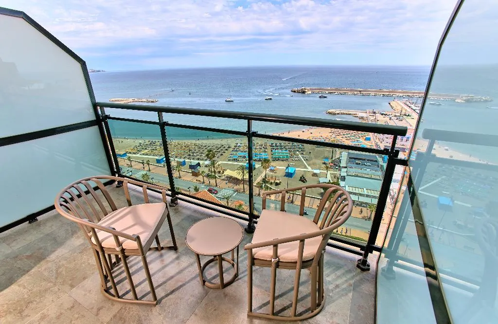 TRIPLE DELUXE SEA VIEW Room, Leonardo Hotel Fuengirola Costa del Sol, Costa Del Sol