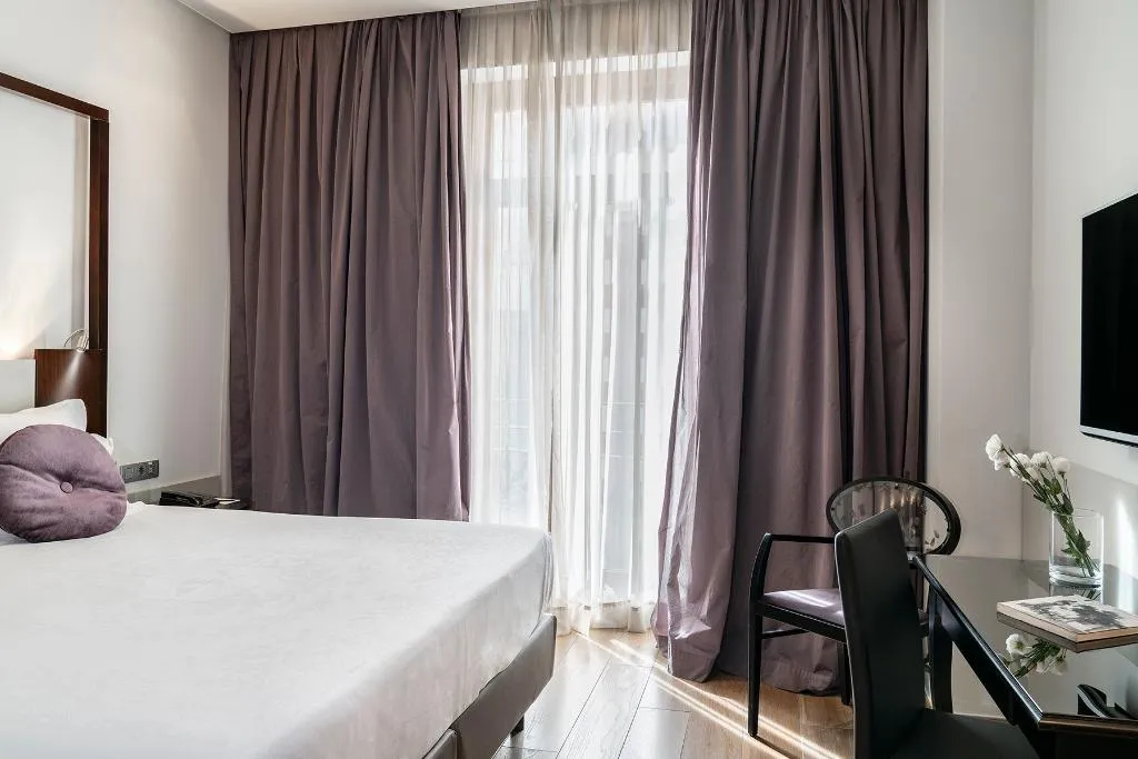 DOUBLE SINGLE USE SUPERIOR Room, Vincci Palace, Valencia