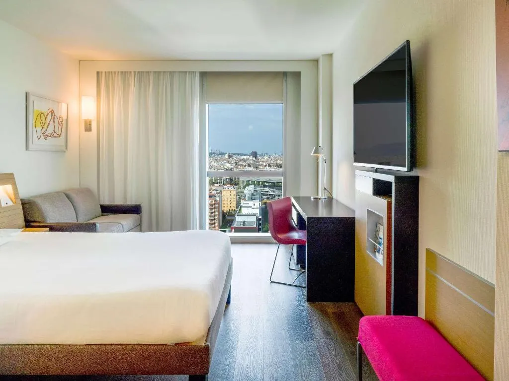 DOUBLE CITY VIEW Room, Novotel Barcelona City, Barcelona
