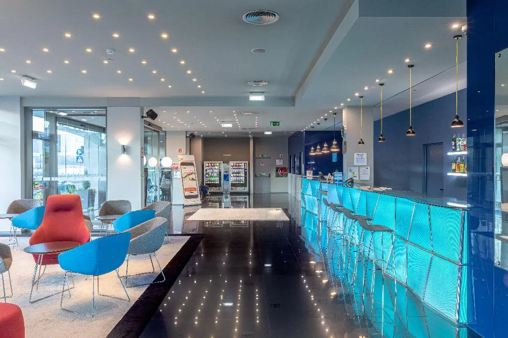 Lobby, Holiday Inn Express Lisbon Airport, Lisbon