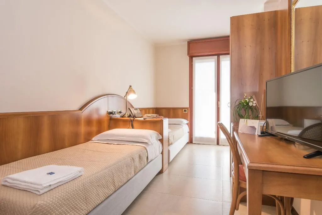 Room, Albergo Villa Priula, Milan