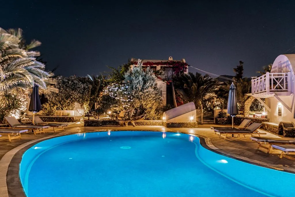 Pool, Marillia Village, Santorini