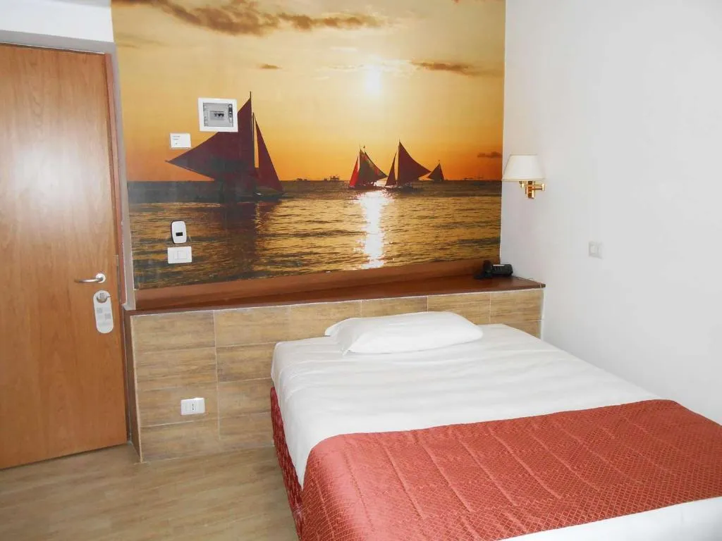 Room, Hotel Riviera Fiumicino, Rome