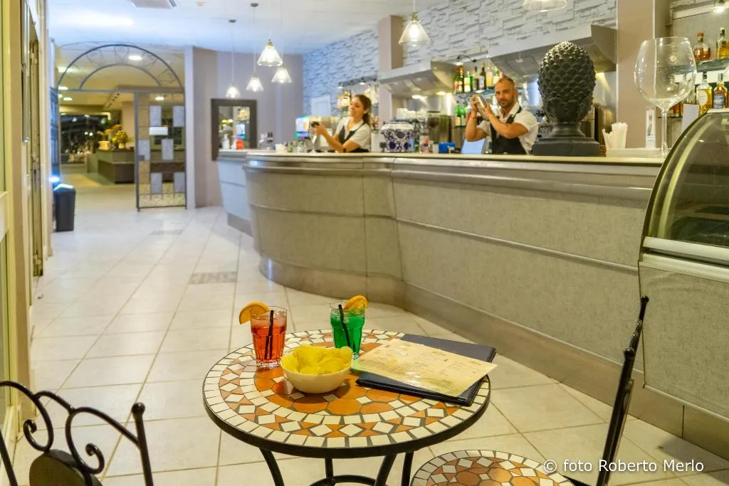 Bar, Hotel Club Eloro, Catania