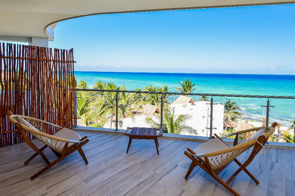 Room DELUXE OCEAN FRONT WITH TERRACE Room, Mvngata Beach Hotel, Cancun Area