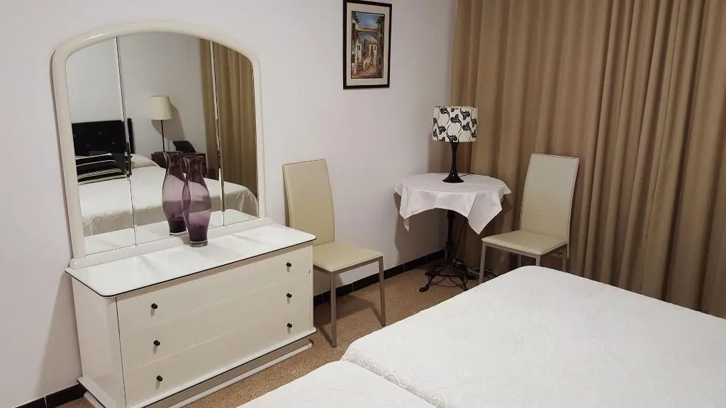 Room, Hostal Residencia Catalina, Costa Brava