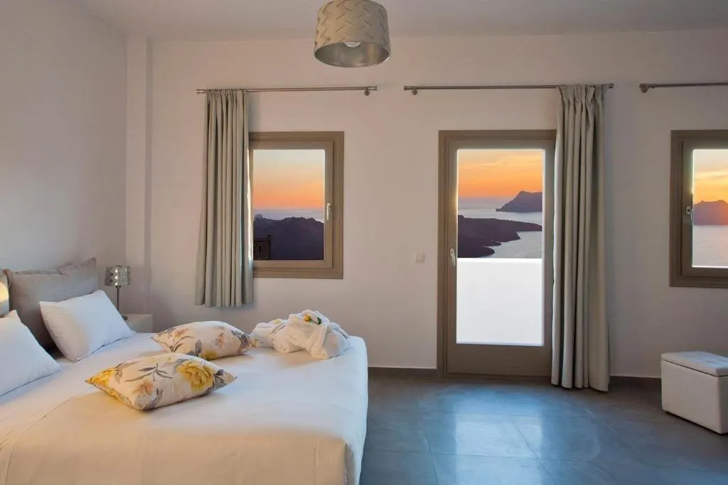 Room, Nemesis, Santorini