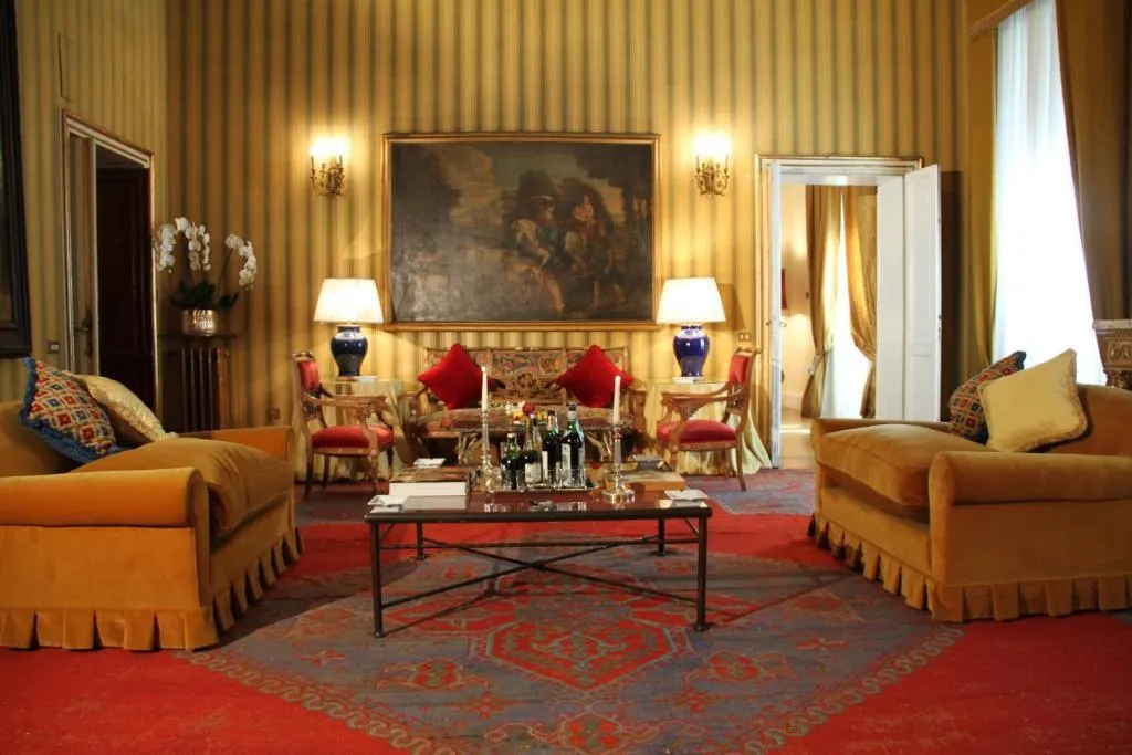 SUITE Presidential Room, Grand Hotel Plaza, Rome