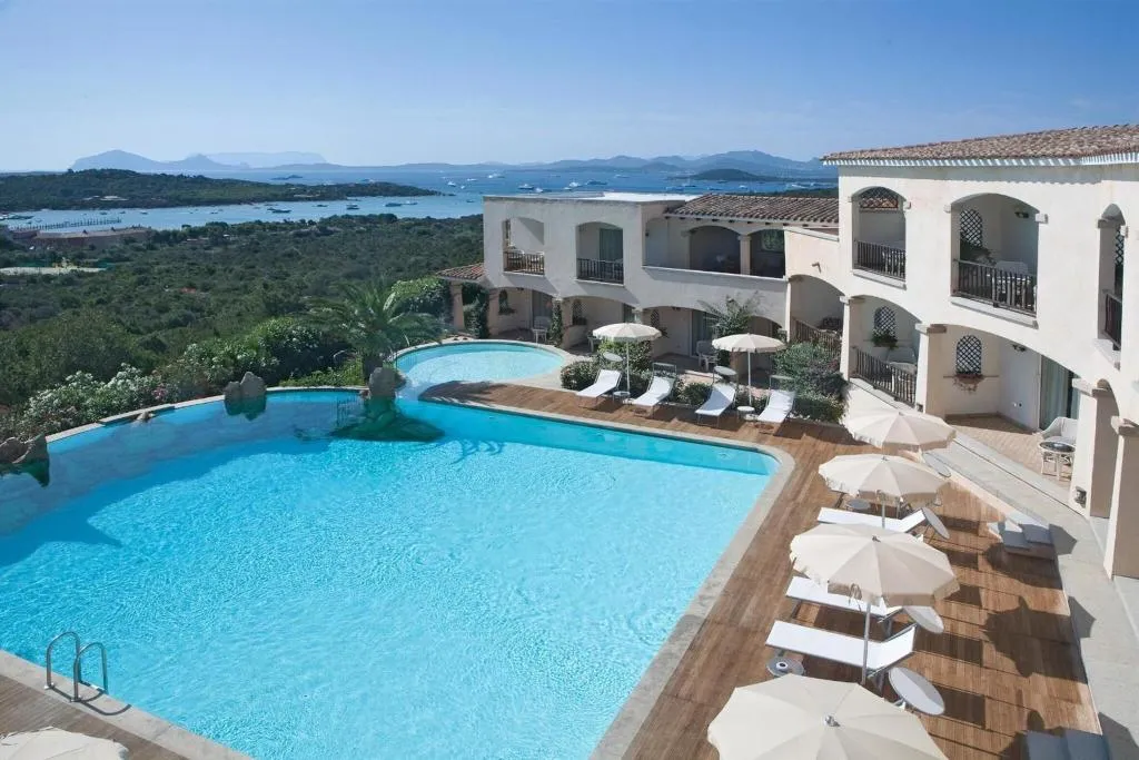 Pool, Petra Bianca, Olbia