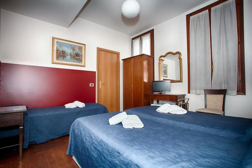 TRIPLE STANDARD Room, Trieste, Venice