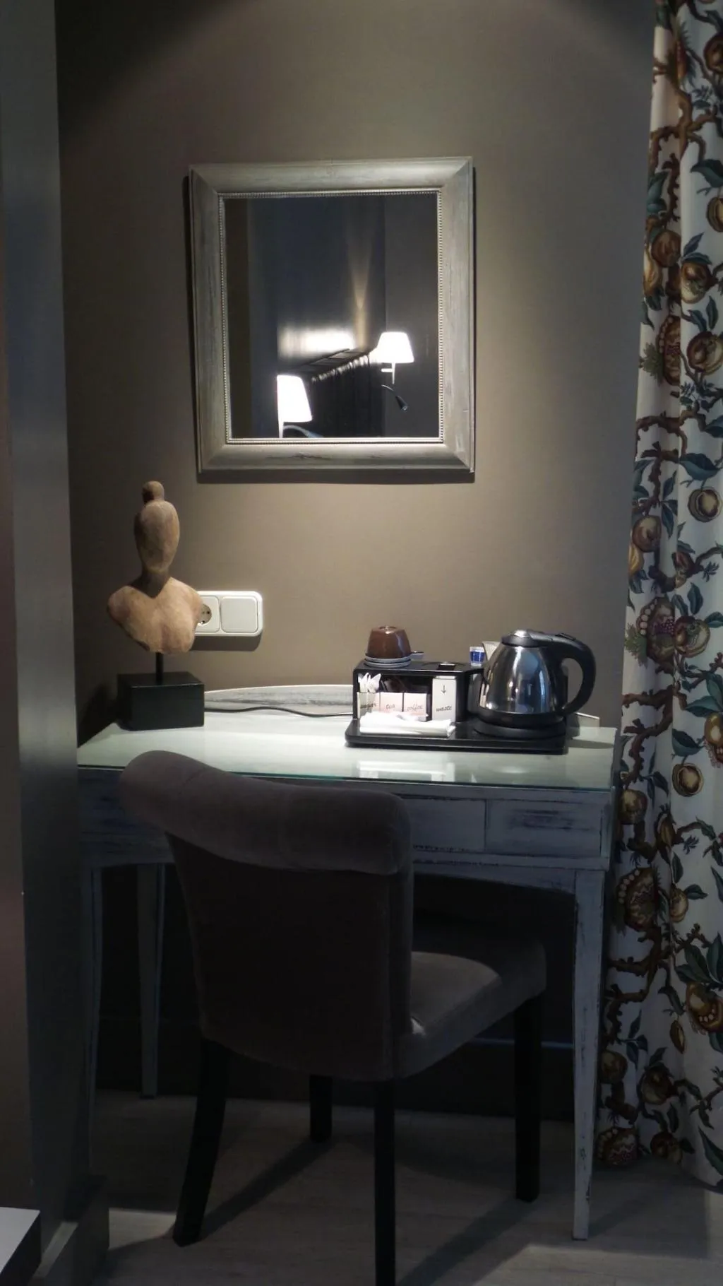 Room, Hotel Moderno, Madrid