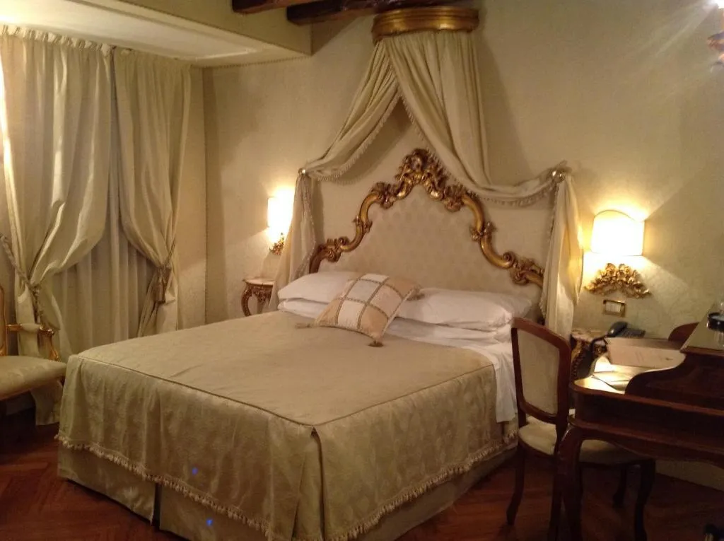 DOUBLE SUPERIOR Room, Antico Doge - a Member of Elizabeth Hotel, Venice