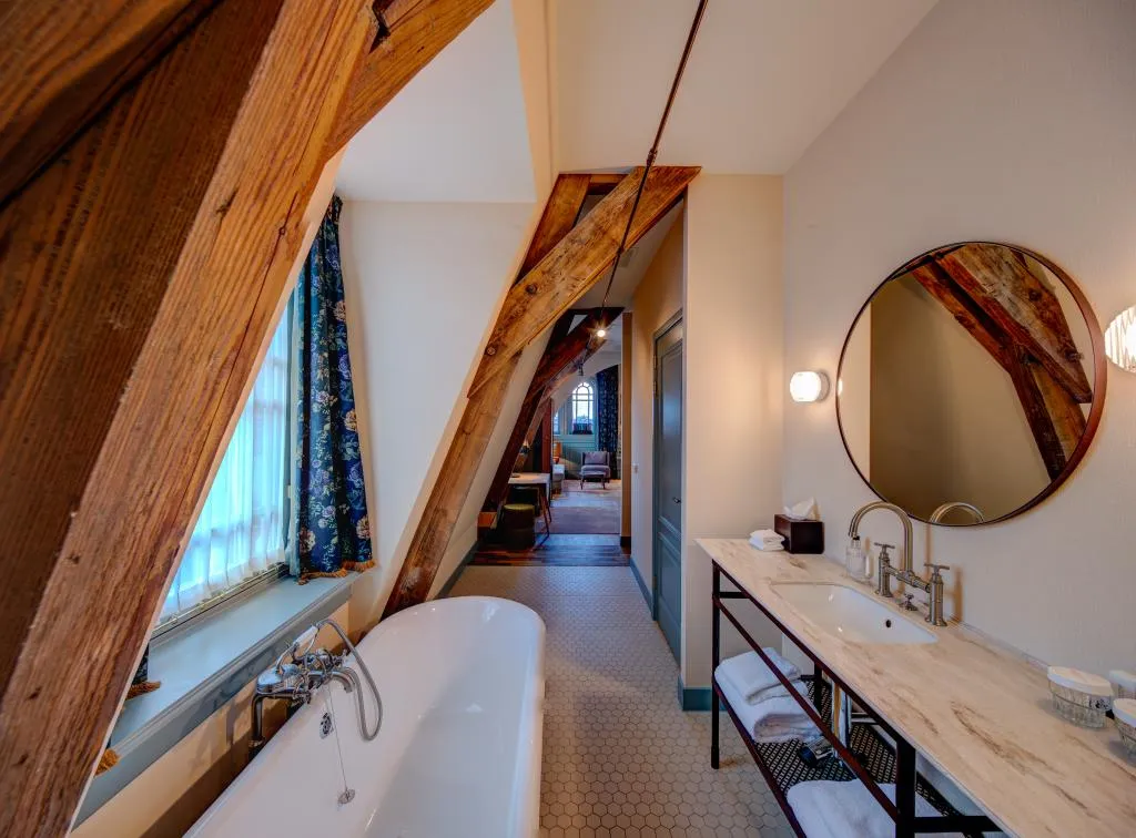 SUITE KING SIZE BED Room, Hotel Mercier, Amsterdam