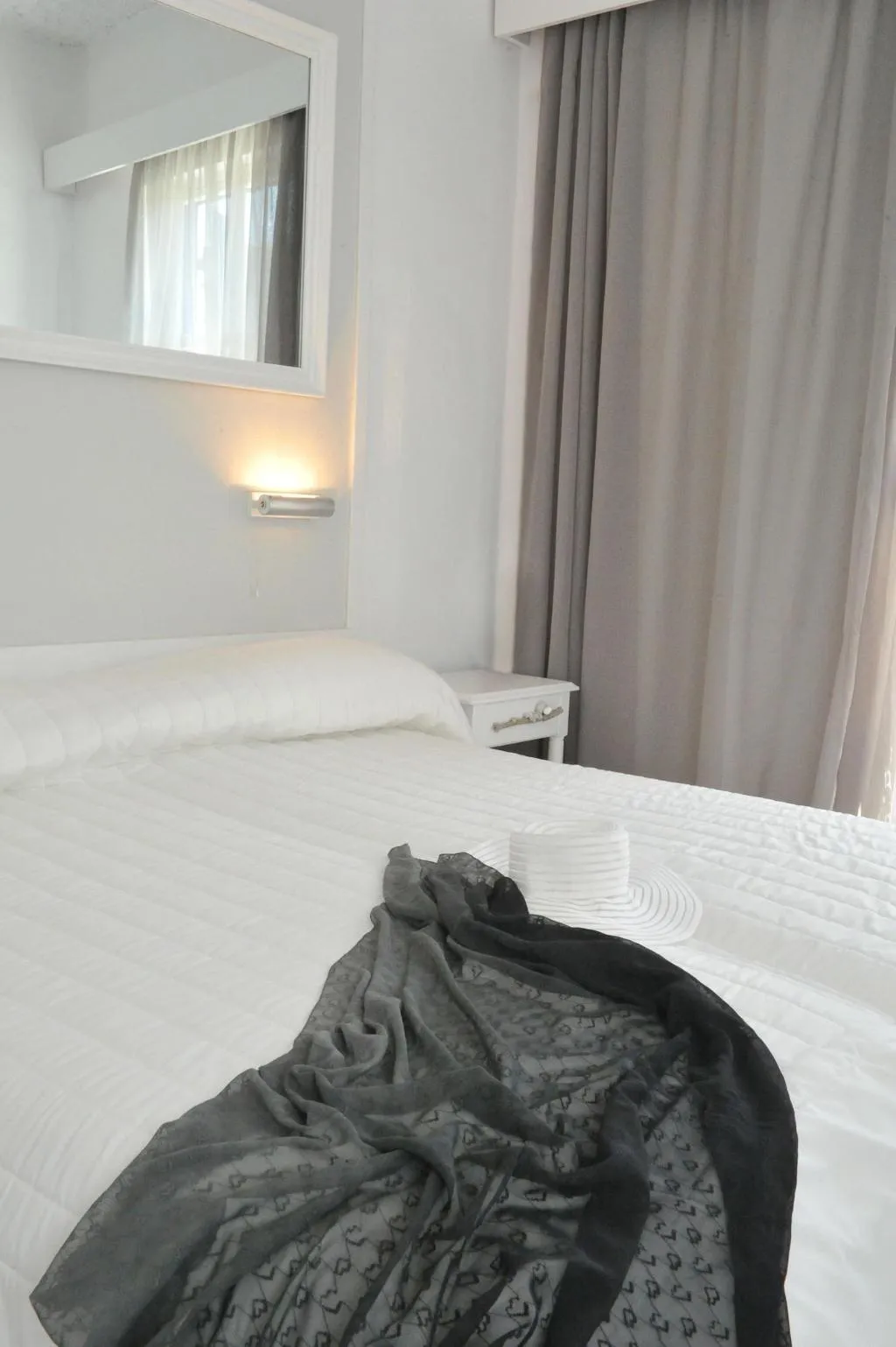 Room, Porto Castello, Santorini