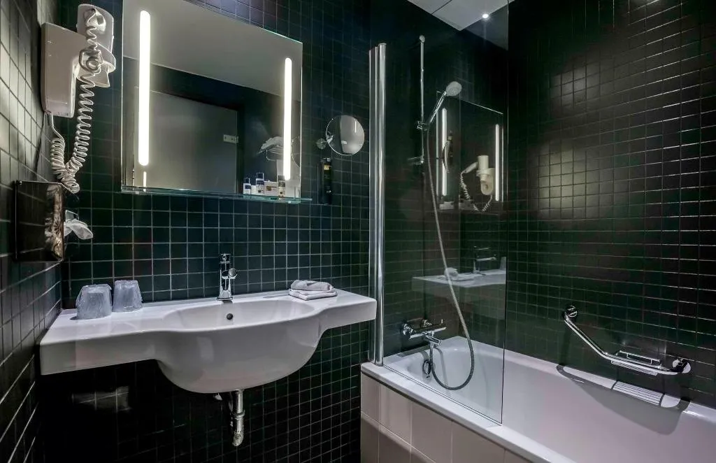 Room, Hotel Artemis Amsterdam, Amsterdam