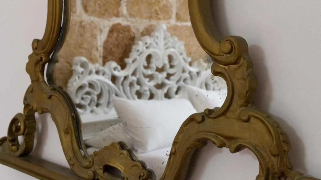 Lobby, Intalloi, Catania