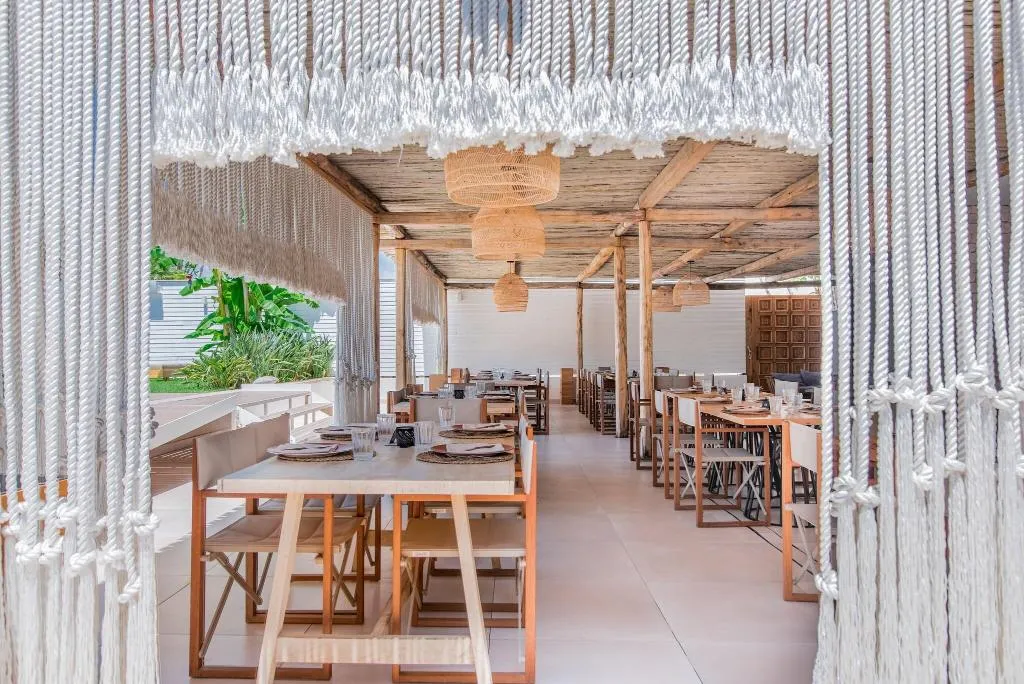 Restaurant, Cumeja Beach Club & Hotel, Naples