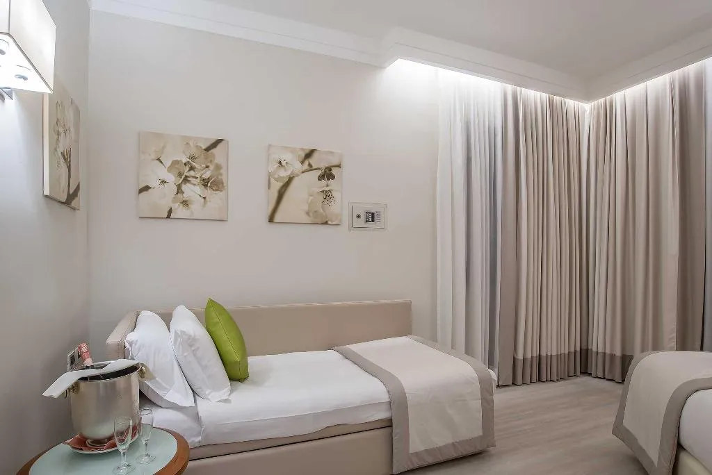 JUNIOR SUITE CAPACITY 1 Room, La Giocca Hotel, Rome