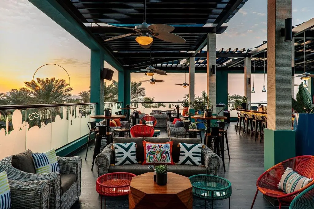 Restaurant, Le Royal Meridien Beach Resort and Spa, Dubai