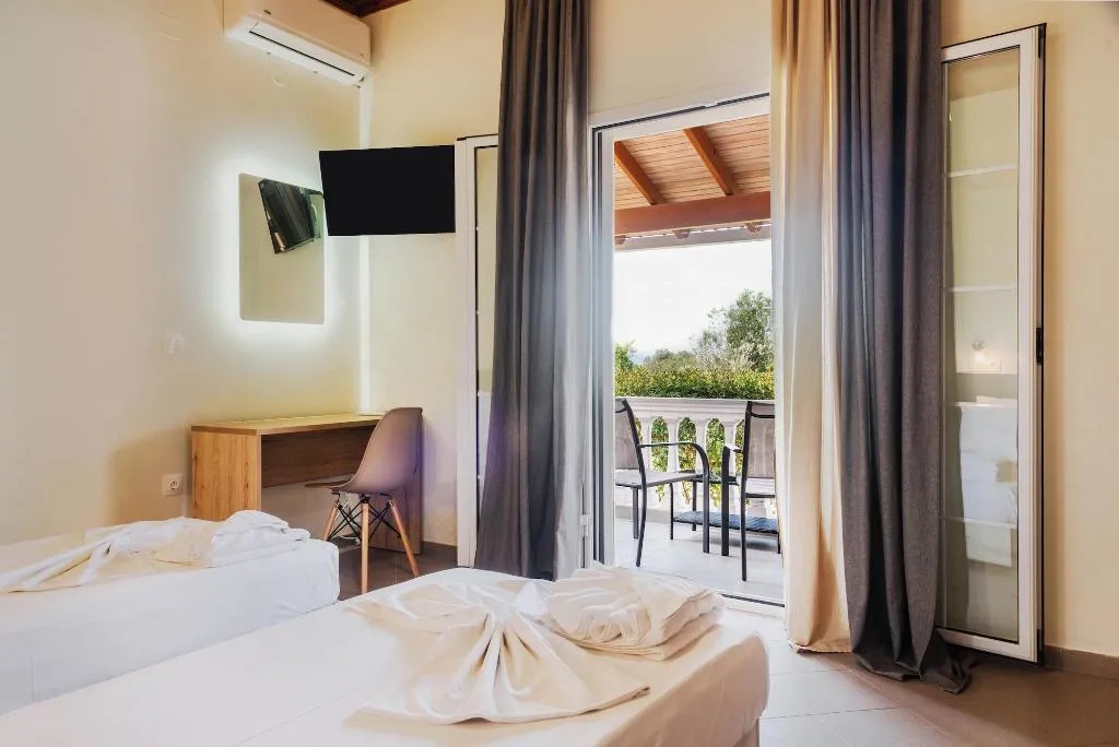 Room, Riposo Studios & Apartments, Corfu