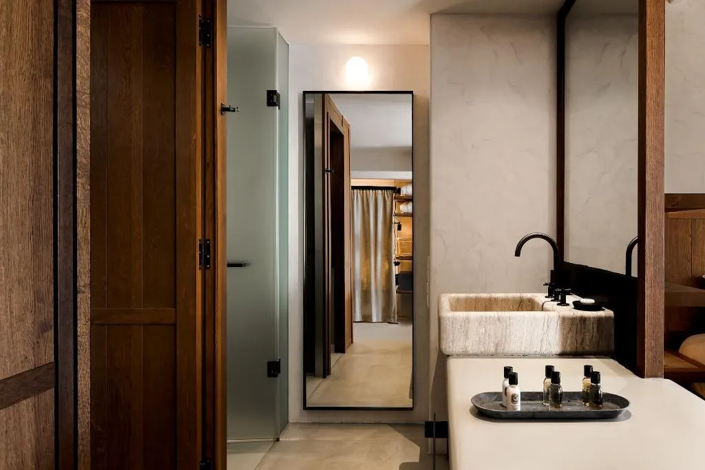 DOUBLE DELUXE WITH JACUZZI Room, Branco Mykonos, Mykonos