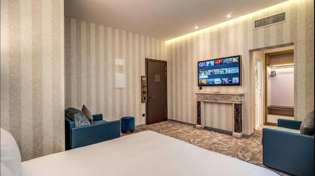 QUADRUPLE DELUXE Room, CC Palace Hotel, Rome