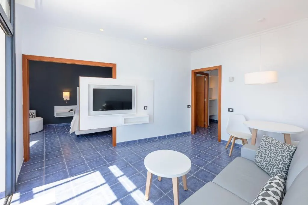 JUNIOR SUITE SEA VIEW Room, Hotel LIVVO Mirador Papagayo, Lanzarote