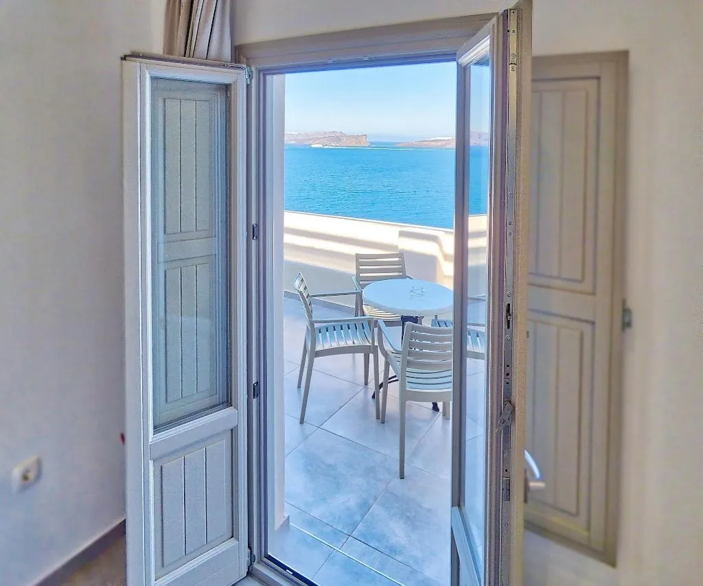 Room, Kokkinos Villas, Santorini