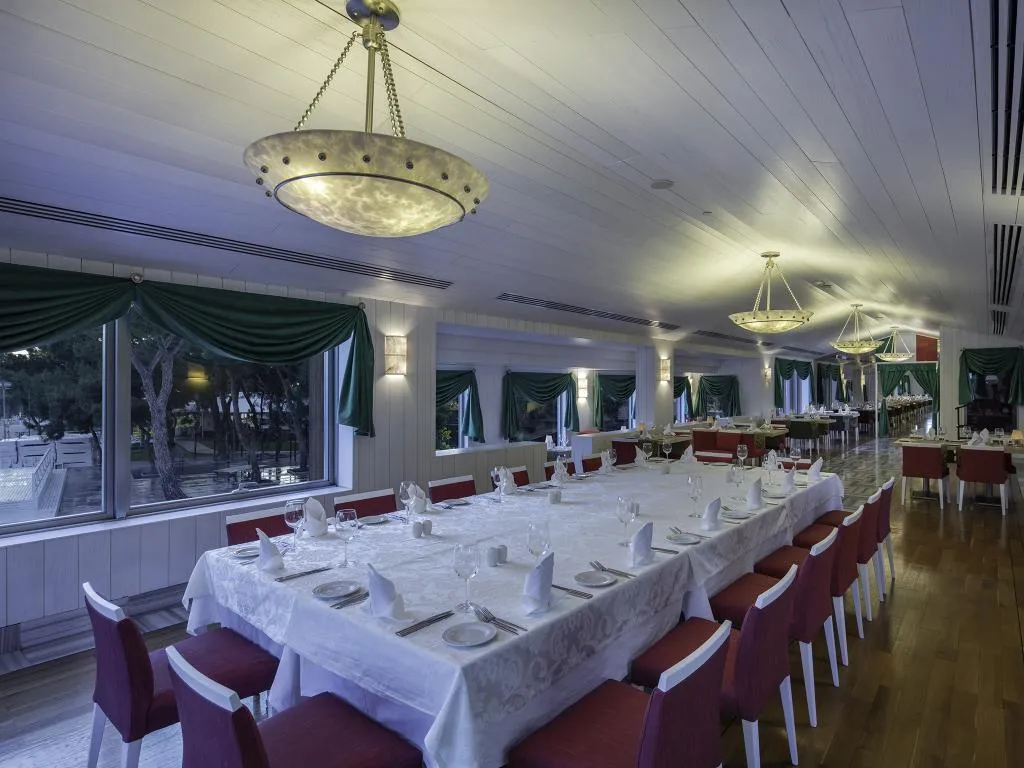 Restaurant, Rixos Sungate Land of Legend Theme Park FreeAcces, Antalya