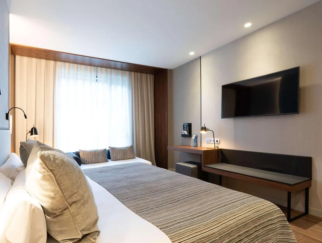 Room, Catalonia Barcelona Plaza, Barcelona