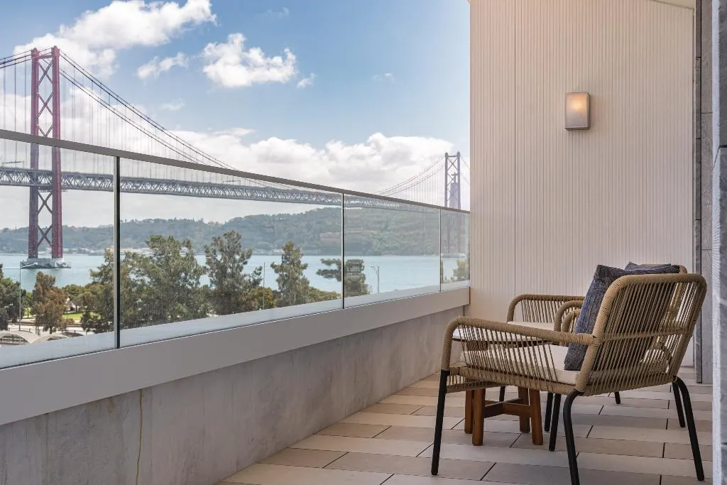 SUITE DELUXE Room, Hyatt Regency Lisbon, Lisbon