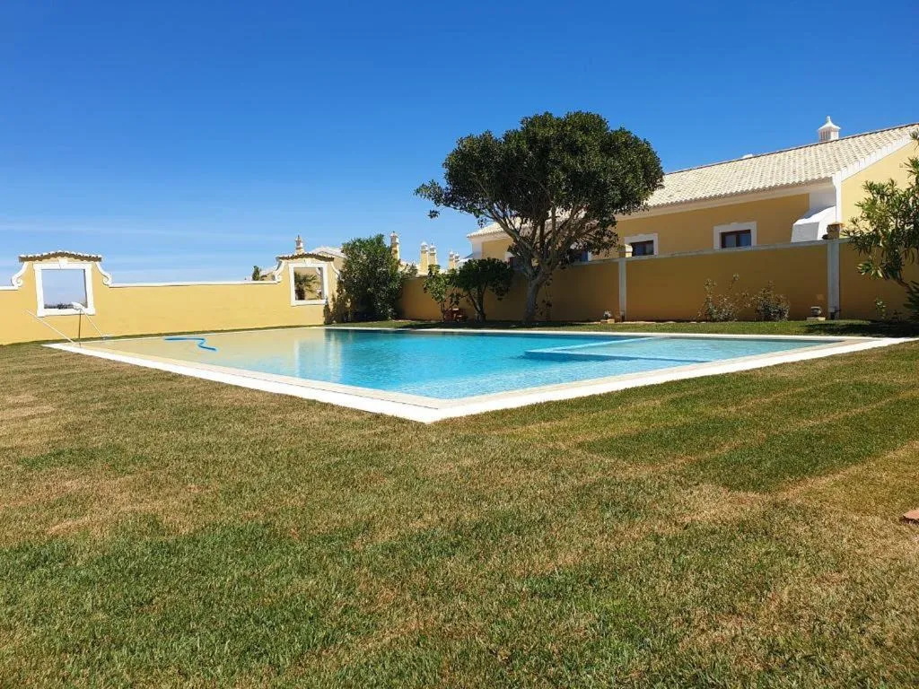 Pool, Porto Dona Maria, Algarve