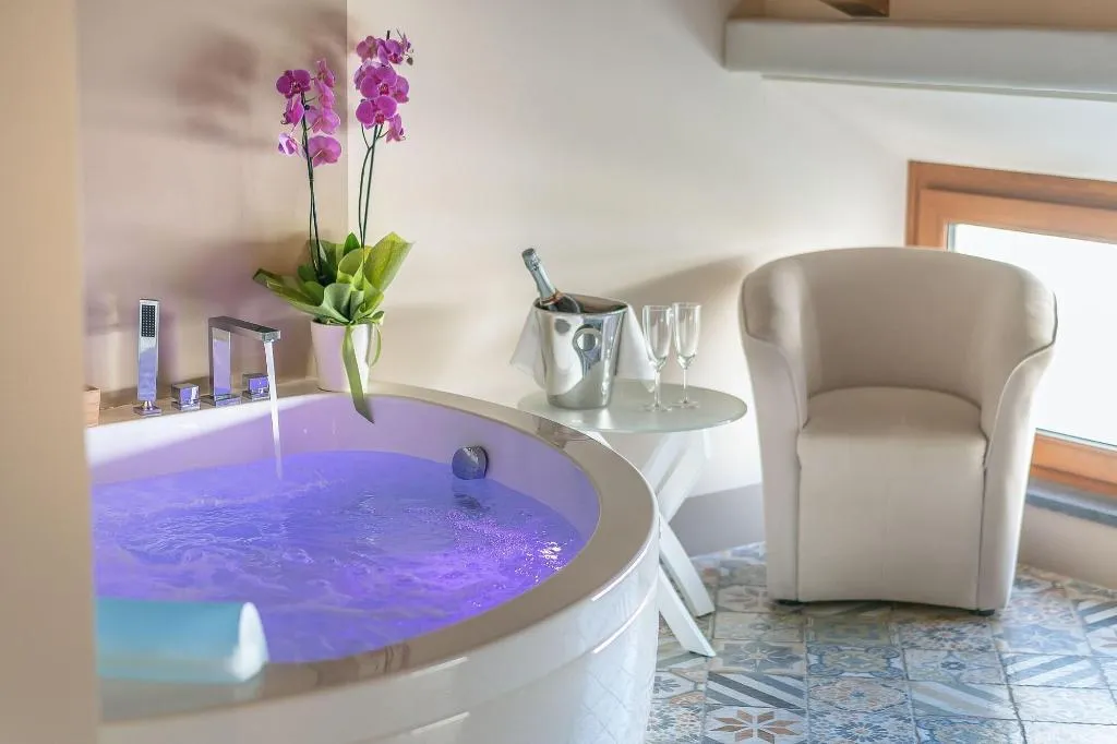 Room, Don Giulio Luxury Rooms, Naples