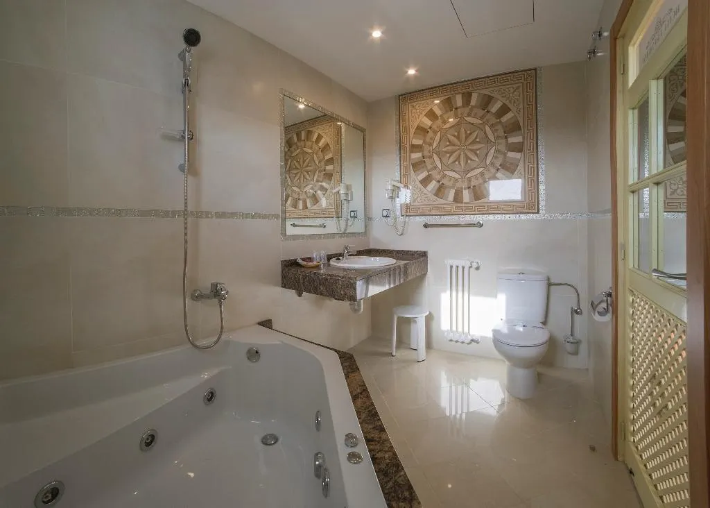 TRIPLE SUPERIOR Room, Sercotel President, Costa Brava