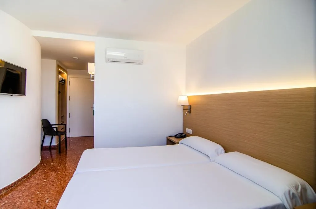 Double or Twin STANDARD Room, Port Europa, Costa Blanca