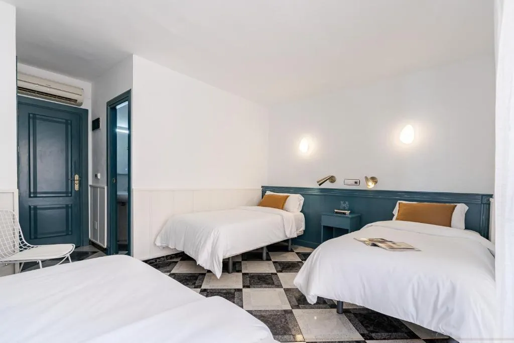 TRIPLE STANDARD Room, Agur, Costa Del Sol