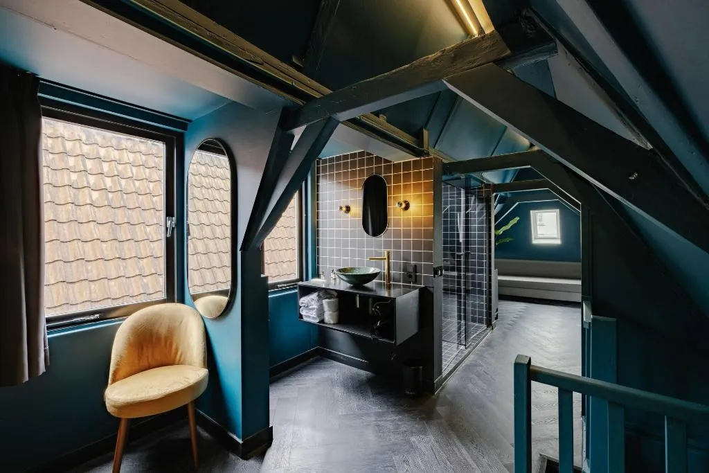 Room, Mr. Monkey Amsterdam, Amsterdam