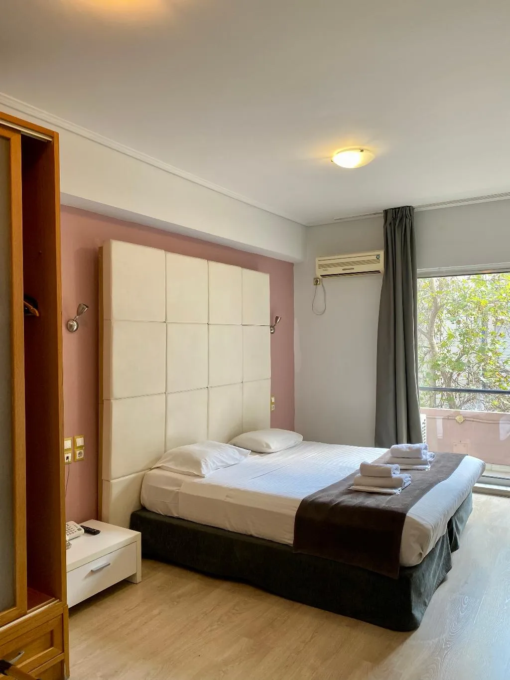 Room, Art Suites, Athens