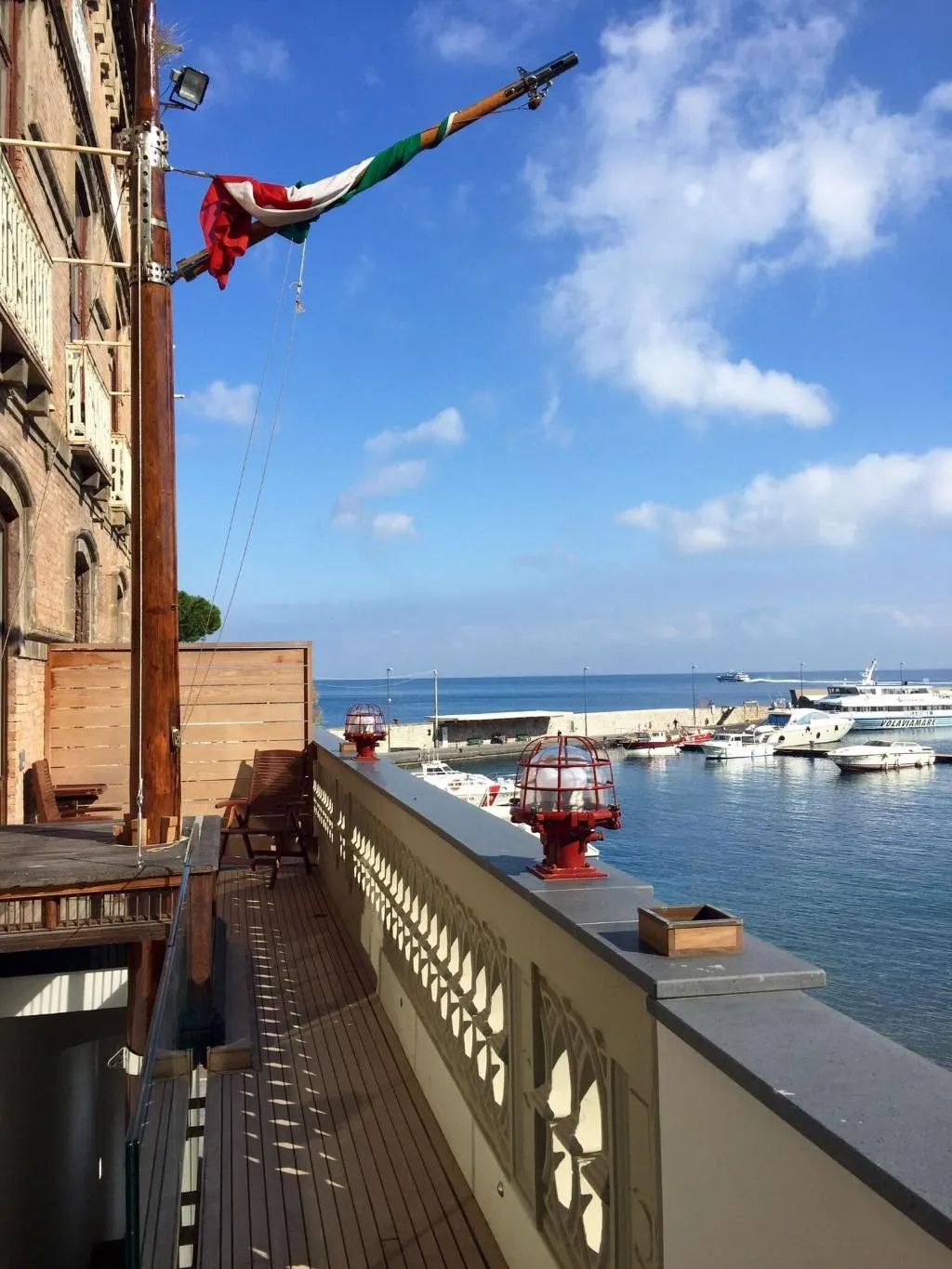 Terrace, Yacht Club Capo Cervo Suites, Naples