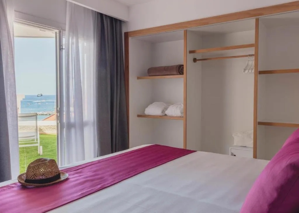 APARTMENT CAPACITY 4 TWO BEDROOMS Room, Flamingo Beach Mate, Tenerife