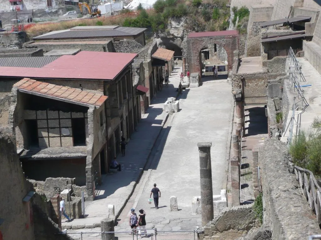 General view, I Papiri, Naples