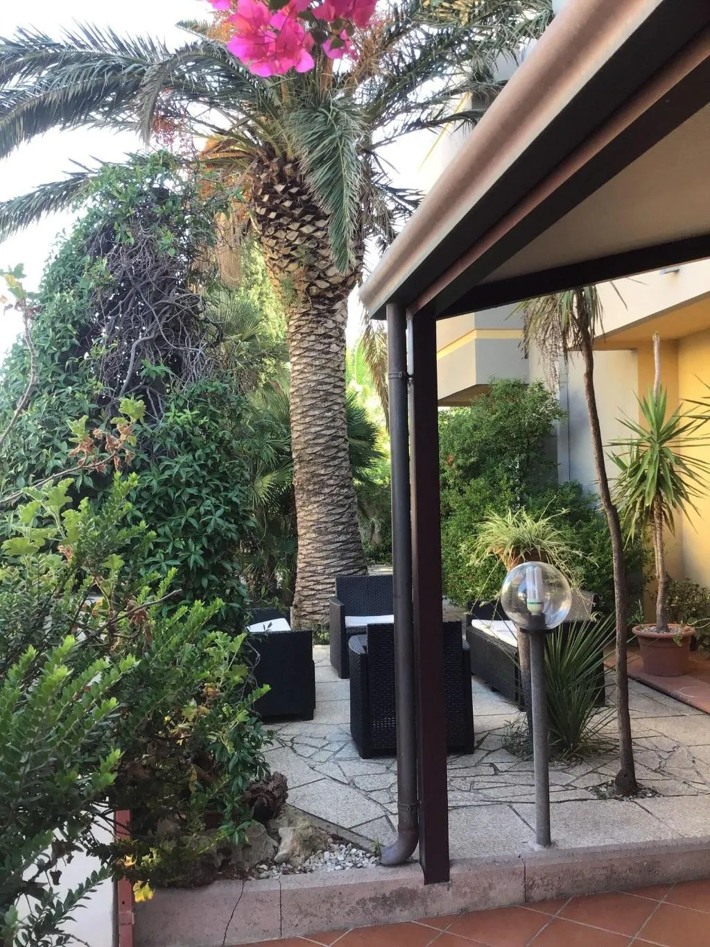 Terrace, Mistral, Alghero