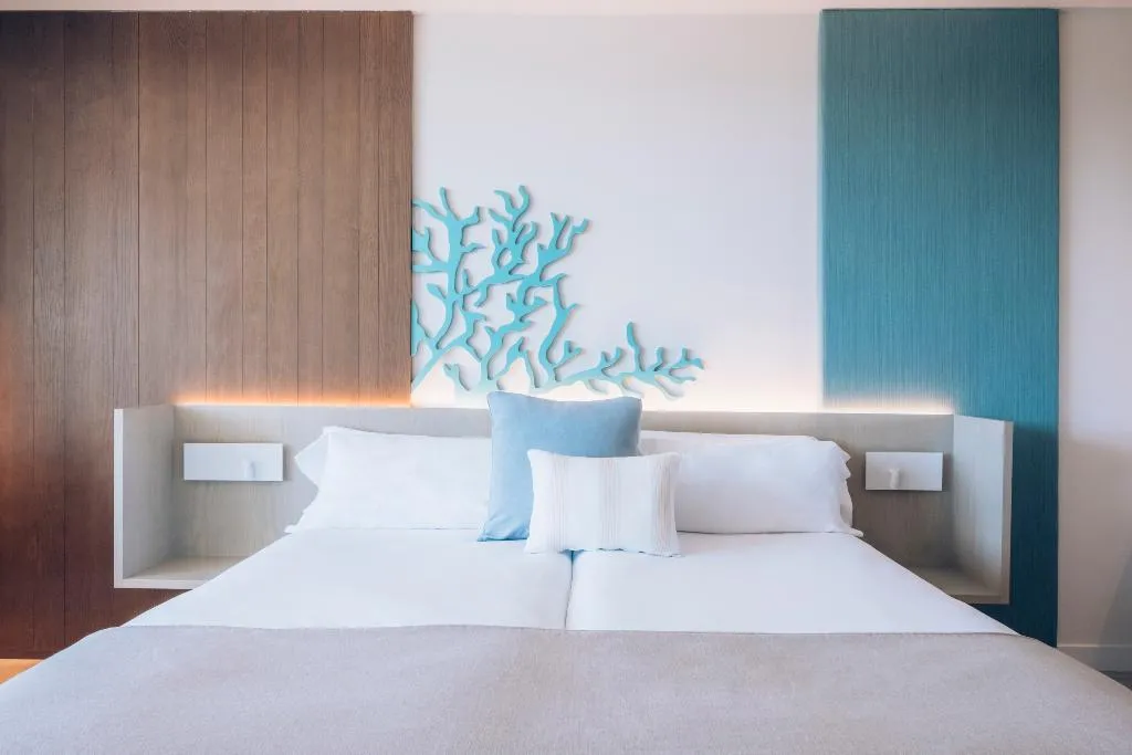 DOUBLE SINGLE USE POOL VIEW Room, Iberostar Selection Llaut Palma -Adults Only, Majorca