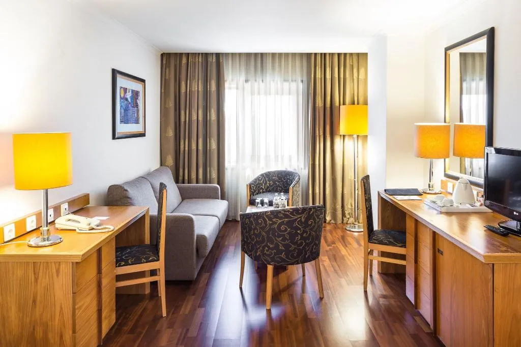 Room, Radisson Blu Hotel, Lisbon, Lisbon
