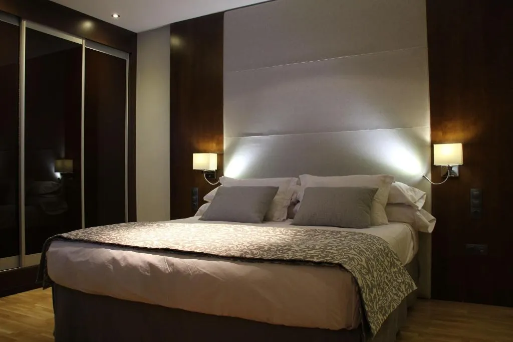 Room, Parque Real, Madrid