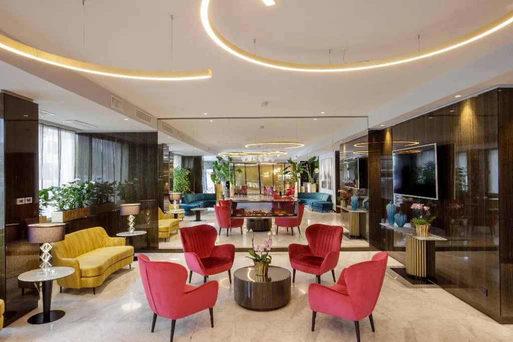 Lobby, St. Martin, Rome
